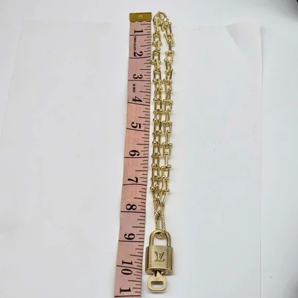 Authentic Louis Vuitton Lock & Key w/ Unbranded Gold Plated Gold Chain Necklace - Picture 7 of 11
